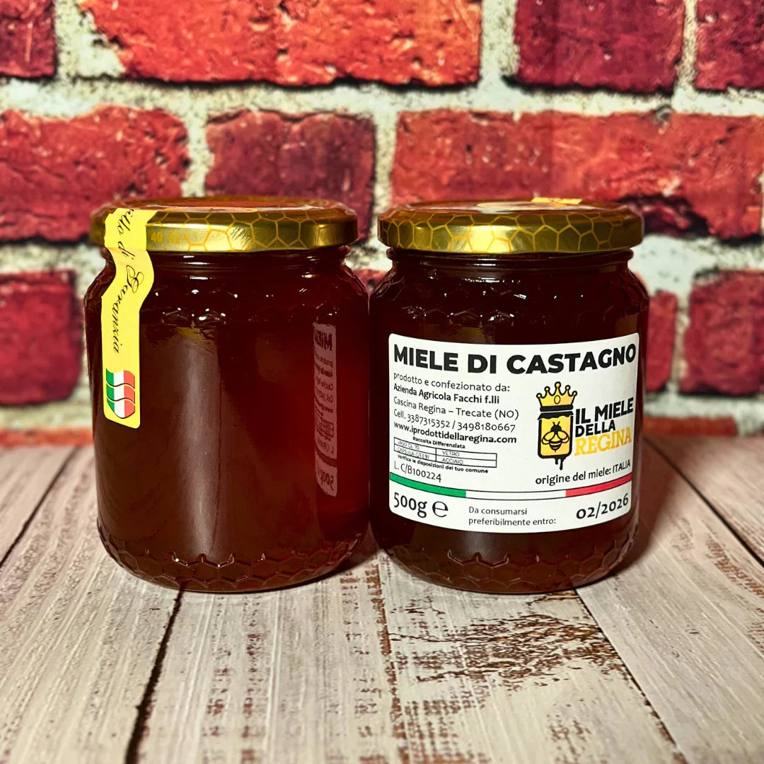 Barattoli di miele di castagno 500g con etichetta Il Miele della Regina, Azienda Agricola Facchi Trecate (NO), C'era una Volta